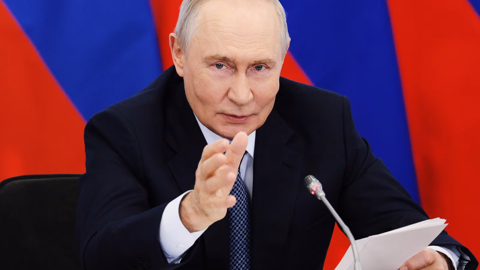 As eleições parlamentares da Rússia não apresentam oposição real às políticas de Putin