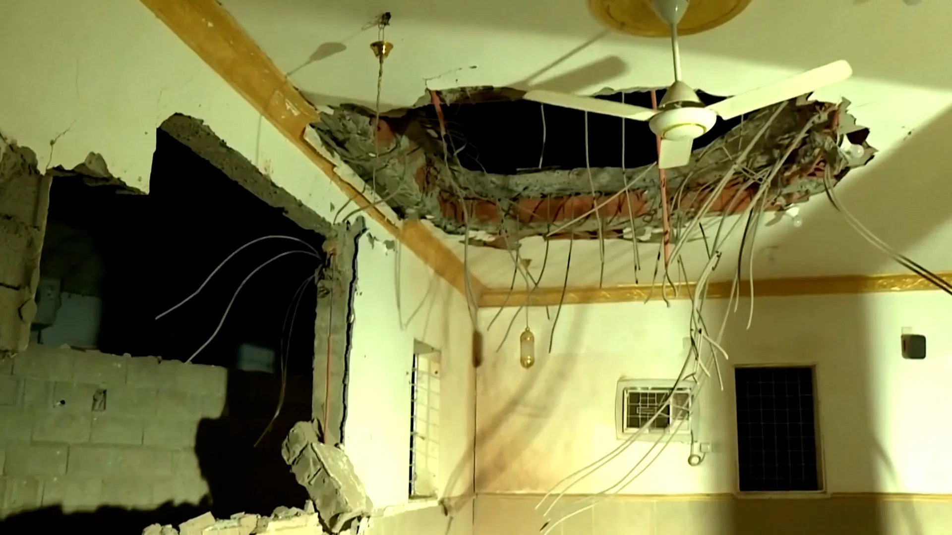 Mesquita e casas danificadas na Arábia Saudita após alegado ataque dos houthis