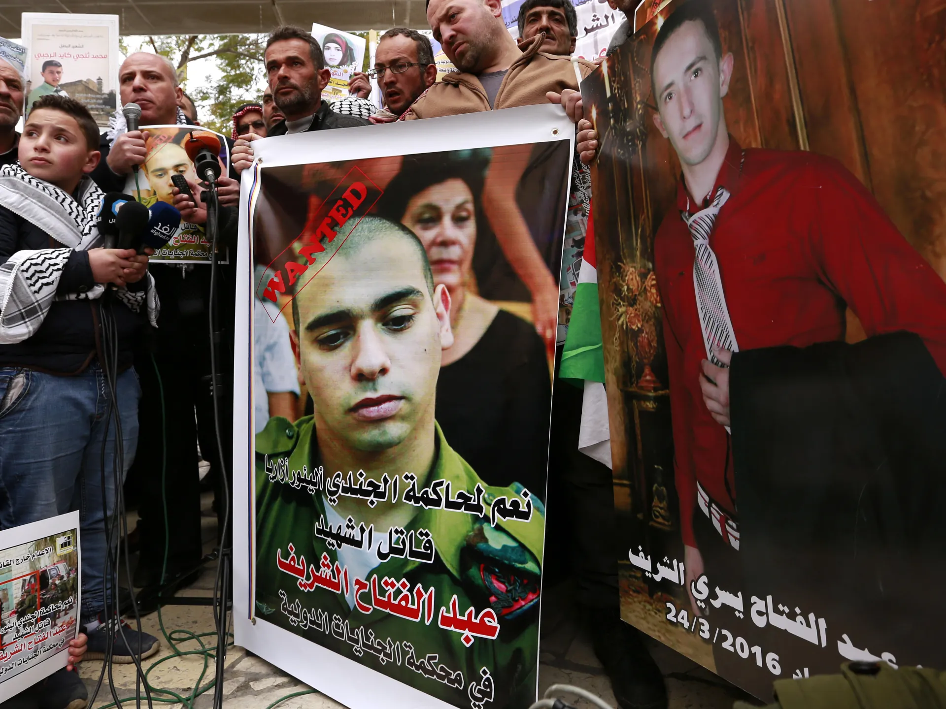 Presidente de Israel perdoa soldado que matou palestino ferido em 2016