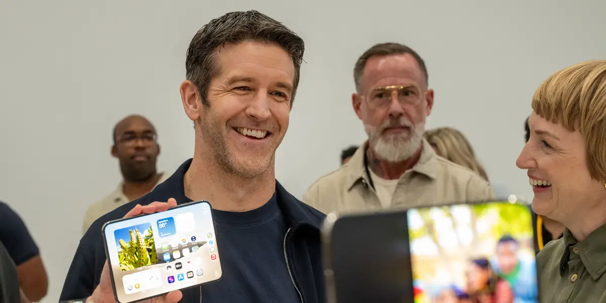 O iPhone Duo dobrável oferece uma tela maior e vantagem de status. Veja o que você precisa abrir mão.