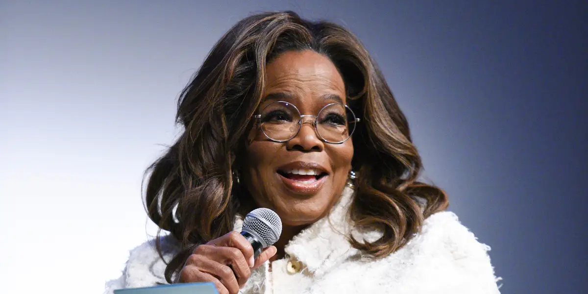 Oprah Winfrey diz que o desejo de agradar os outros a levou a tomar uma decisão de carreira que sabia ser errada