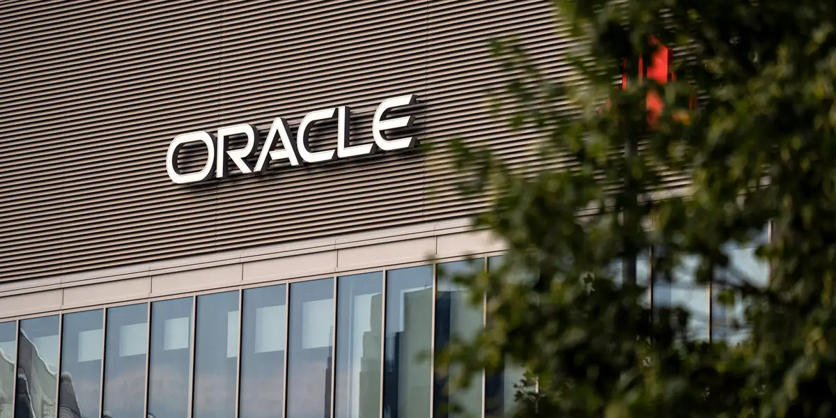 Oracle mantém previsão de investimentos e relata crescimento em nuvem, fazendo ações subirem 7%