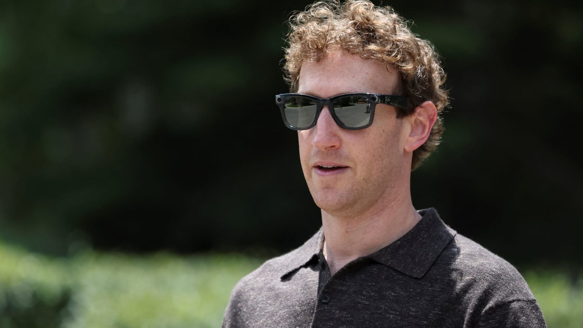 CEO da Meta, Mark Zuckerberg, apoia Huang da Nvidia no debate sobre segurança e desaceleração da IA