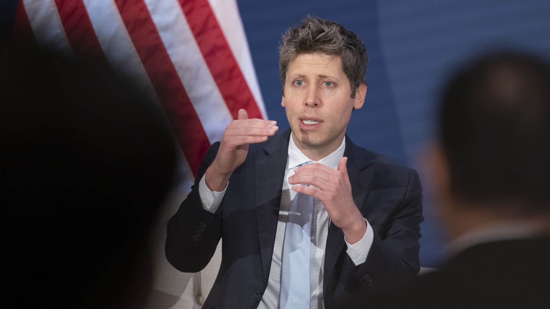 Chefe da OpenAI, Sam Altman, explica como e por que a indústria de IA quer desacelerar: 'Podemos perder o controle'