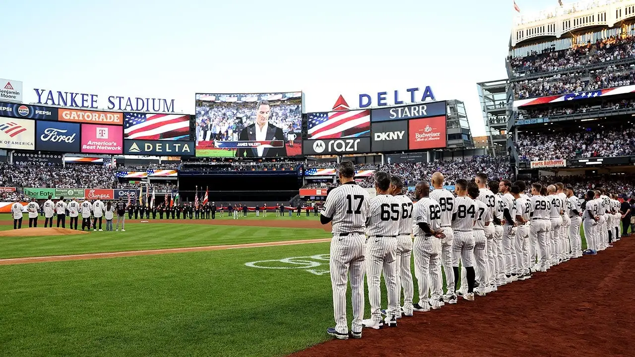 Yankees e o mundo do esporte lembram 25º aniversário do 11 de Setembro com 'God Bless America' e minutos de silêncio