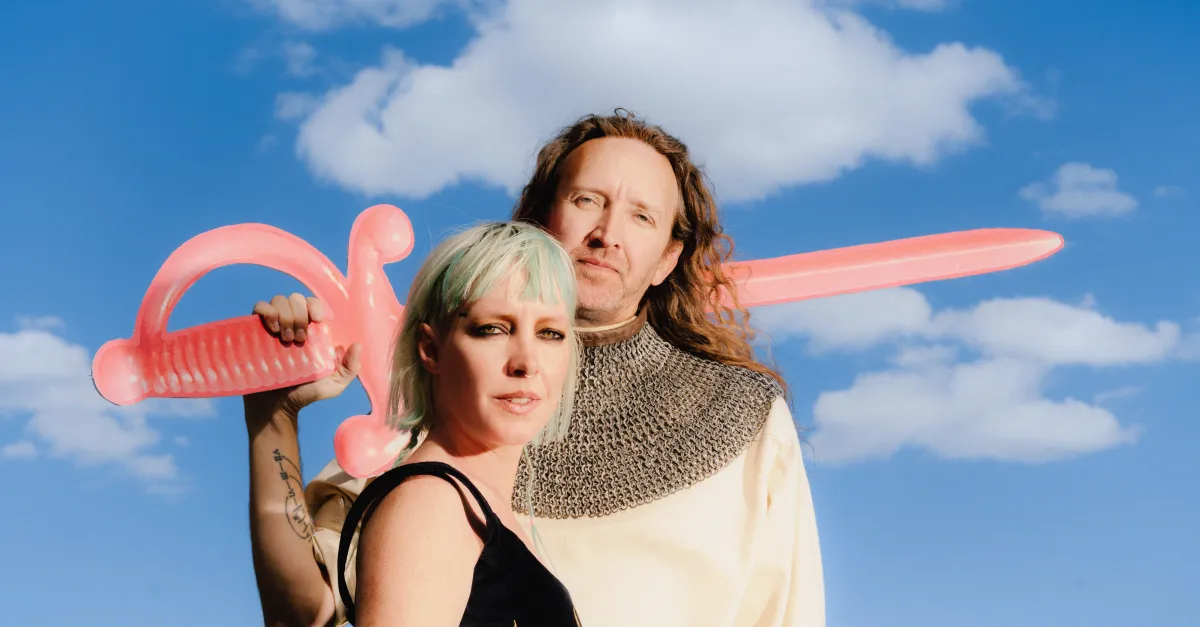 Sylvan Esso acha que você deve investir em iogurte de boa qualidade