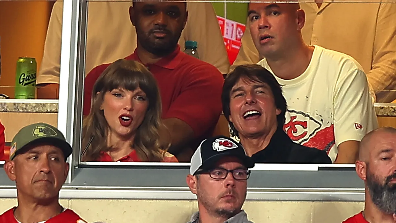 Adoro o quanto Tom Cruise ama Taylor Swift