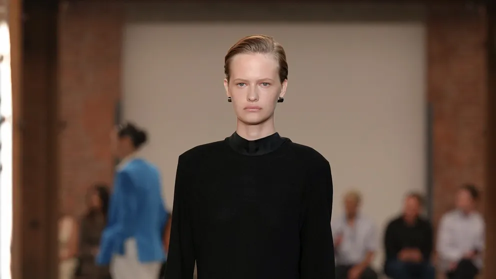 Coleção Calvin Klein Collection Primavera 2027 Ready-to-Wear | Vogue