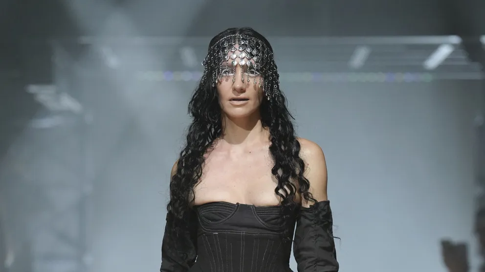 Coleção Ready-to-Wear Primavera 2027 de Elena Velez | Vogue