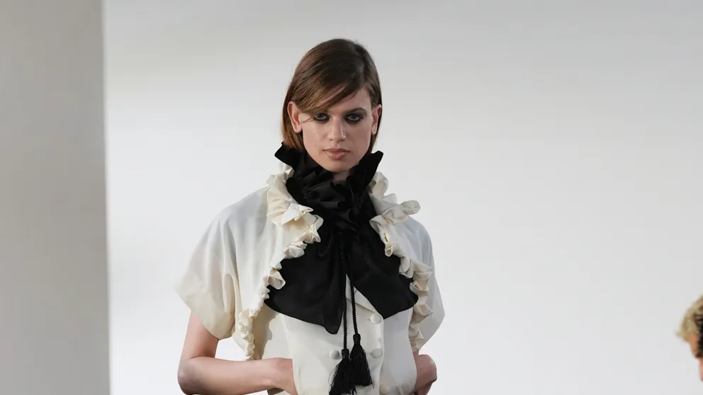 Coleção Ready-to-Wear Primavera 2027 de Oscar Ouyang | Vogue