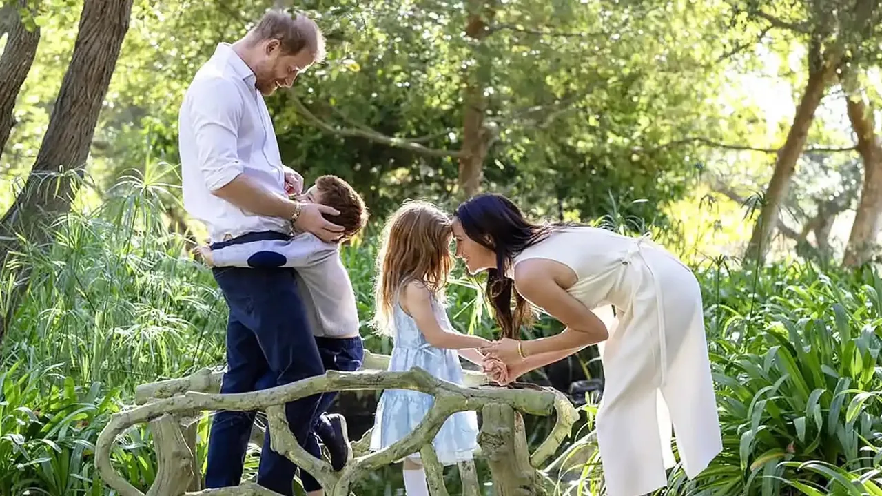 Meghan Markle oferece um primeiro vislumbre de sua nova vida familiar no Reino Unido