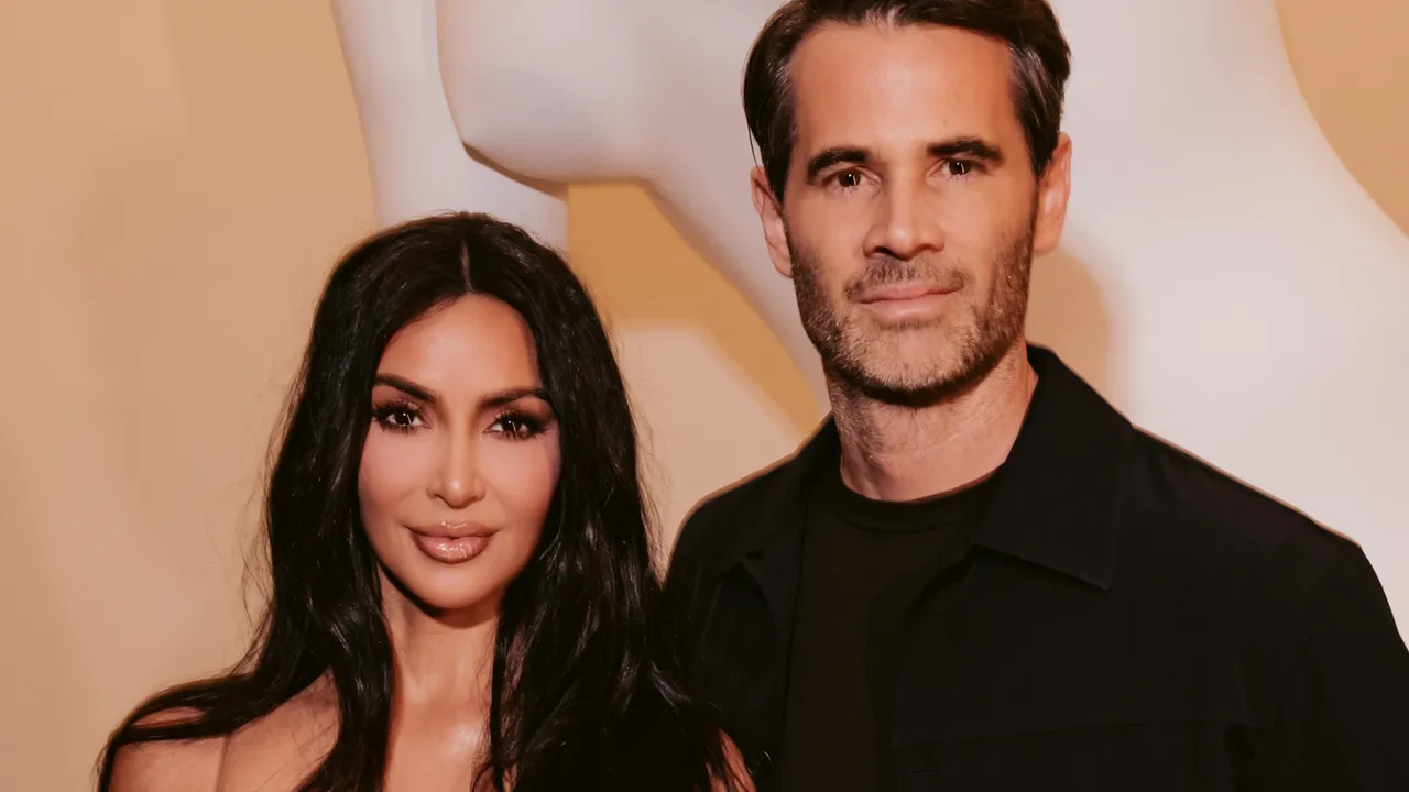 ‘Mergulhe no Mundo Skims’: Kim Kardashian e Jens Grede Falam sobre Expansão Global